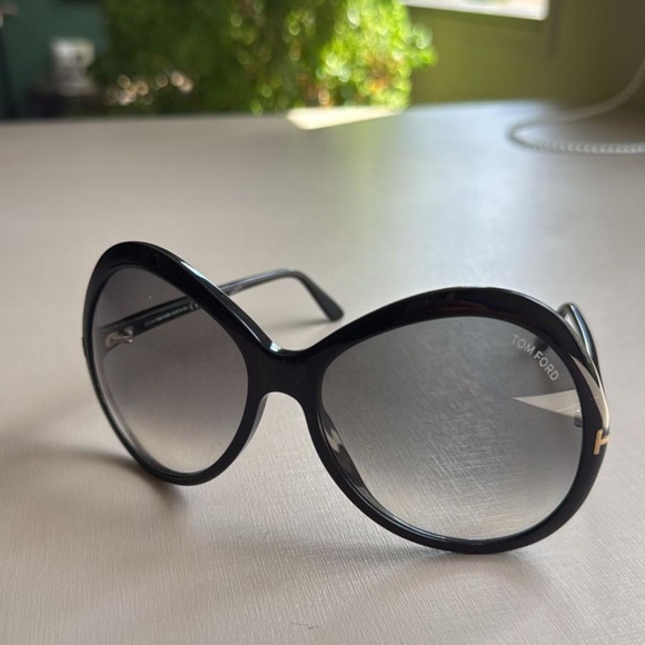 TOM FORD SUNGLASSES FT0765 01B ROSE main image 6